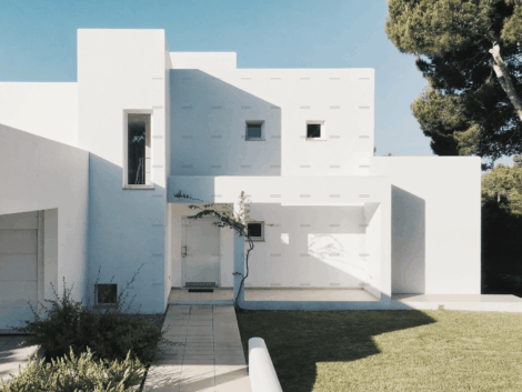 demo-attachment-775-pixasquare-622732-unsplash-1